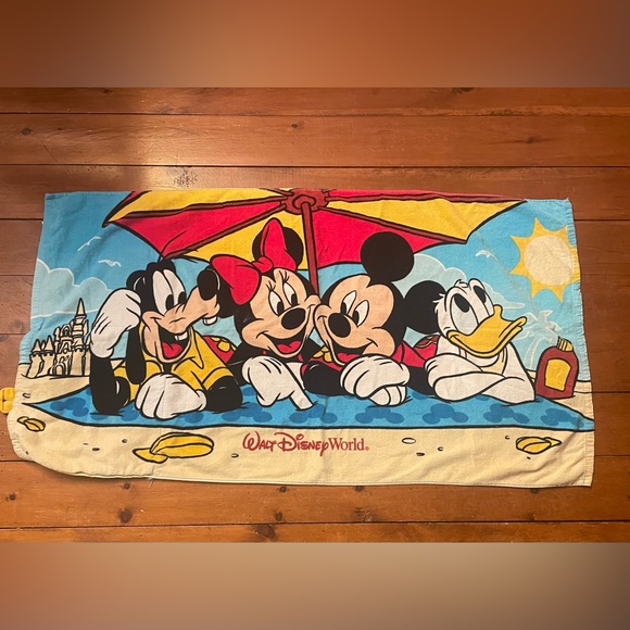 Disney Parks Beach Towel Backpack Mickey Minnie Mouse Goofy Donald Duck - Picture 2 of 12